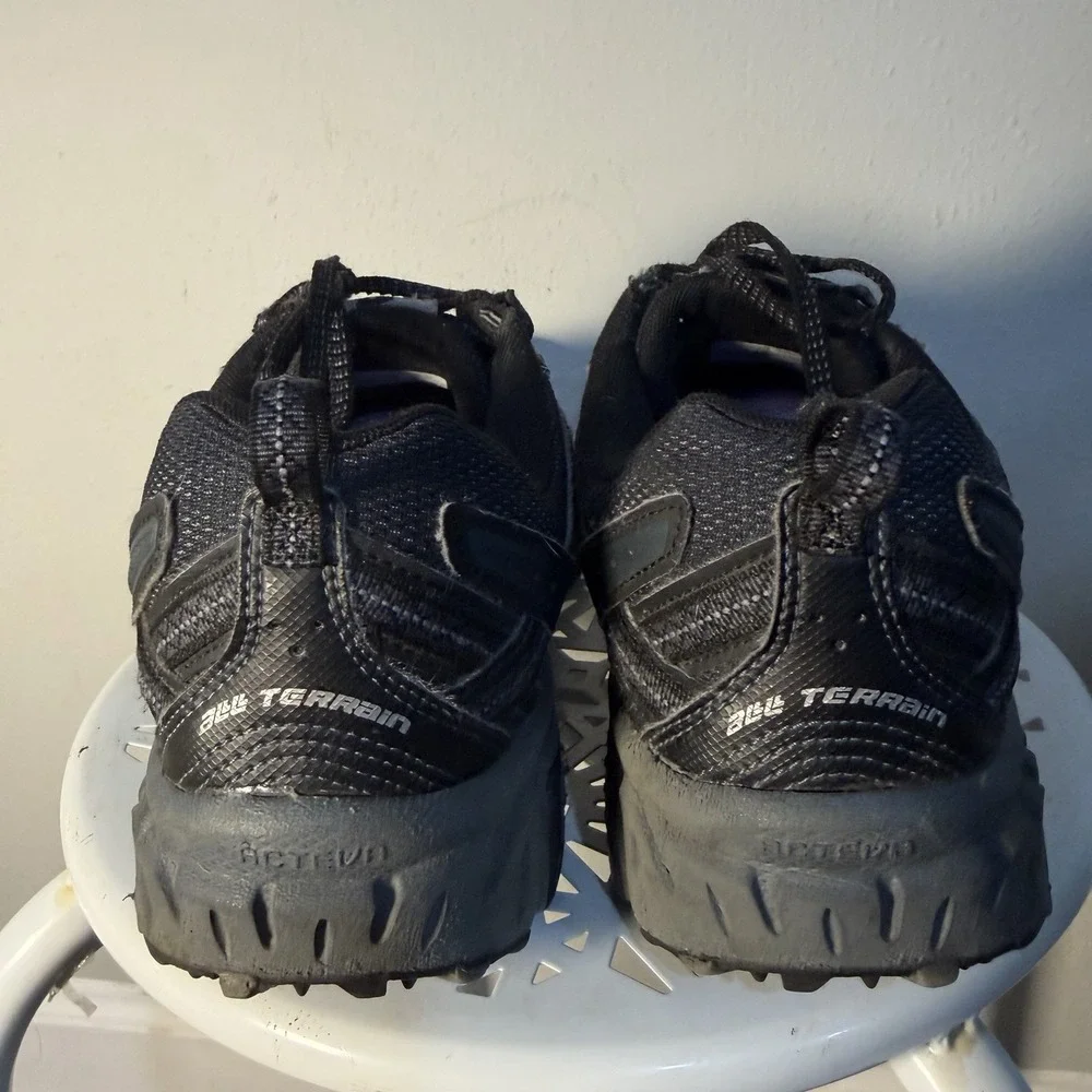 New Balance 410 V5 All Terrain Hiking Trail Running Shoes Gray Mens Size 11.5